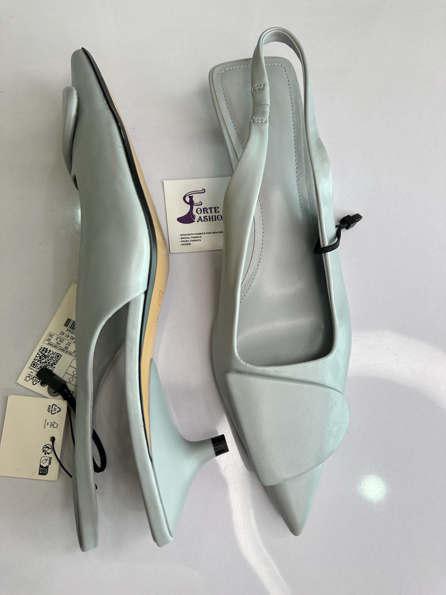 LIGHT BLUE SLINGBACK KITTEN HEELS