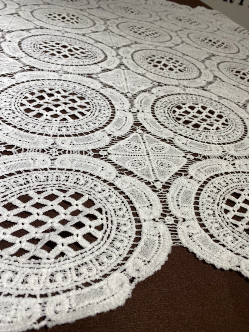 Bold Pattern Guipure Lace